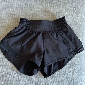 Lululemon hotty hot shorts black size 0 regular